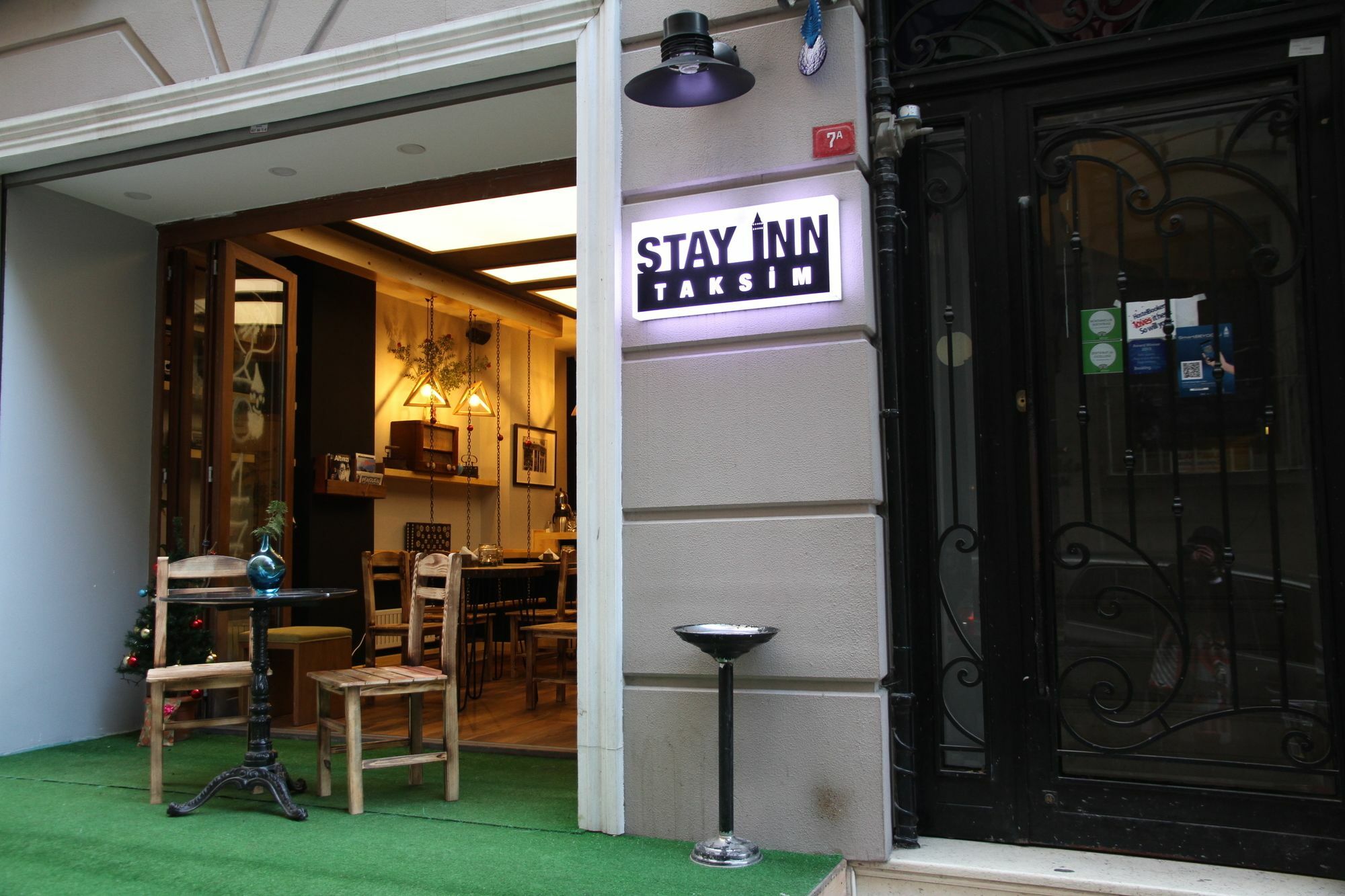 Stay Inn Taksim Hostel Estambul Exterior foto